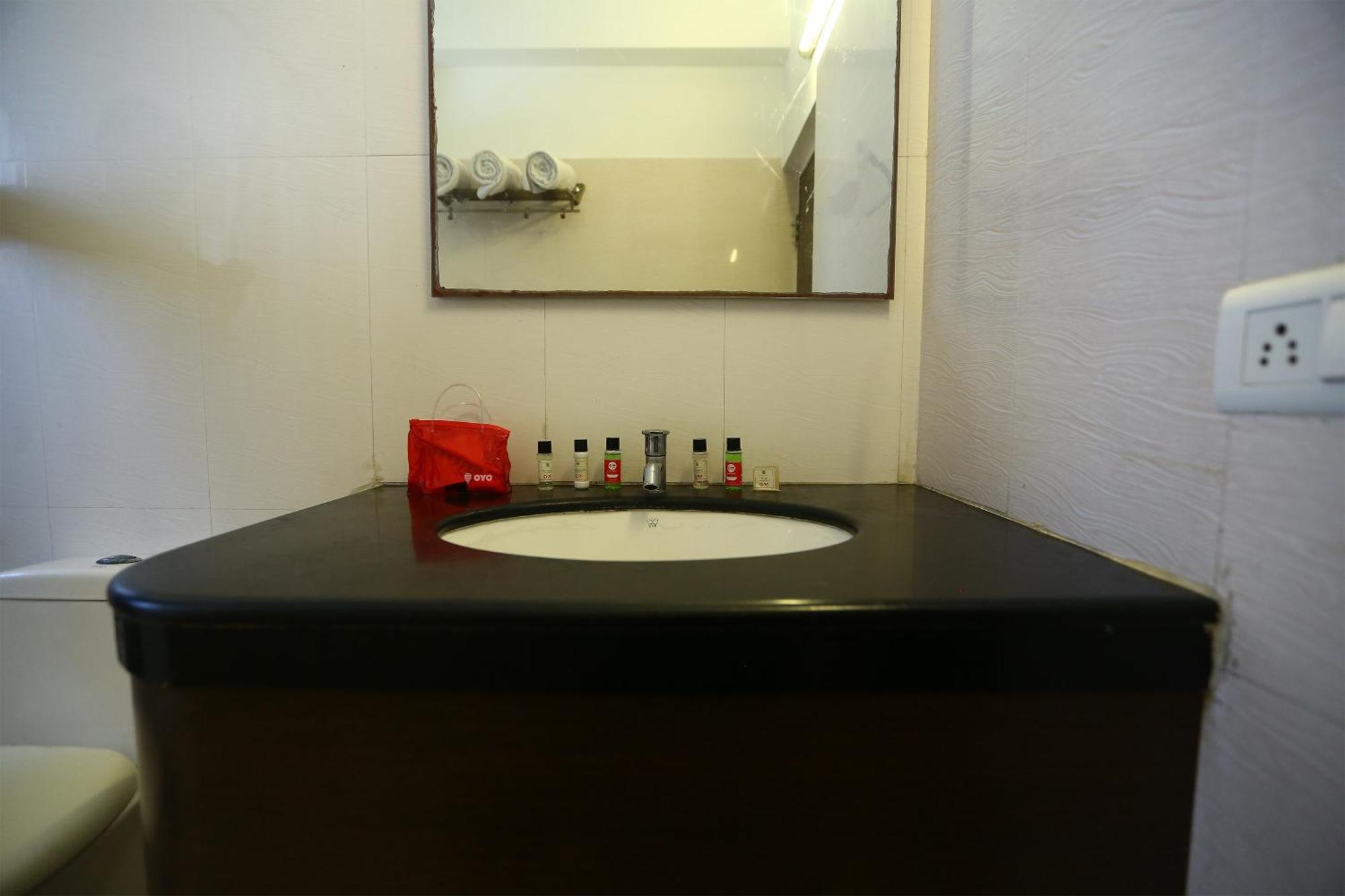 Hotel O Nimalan Residency Chennai Exteriör bild